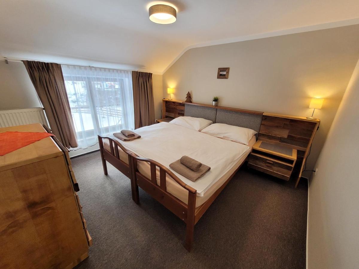 Hotel Stary Mlyn 耶塞尼克 外观 照片