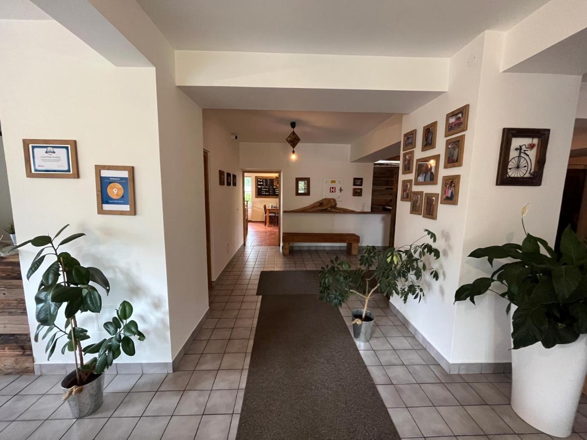 Hotel Stary Mlyn 耶塞尼克 外观 照片
